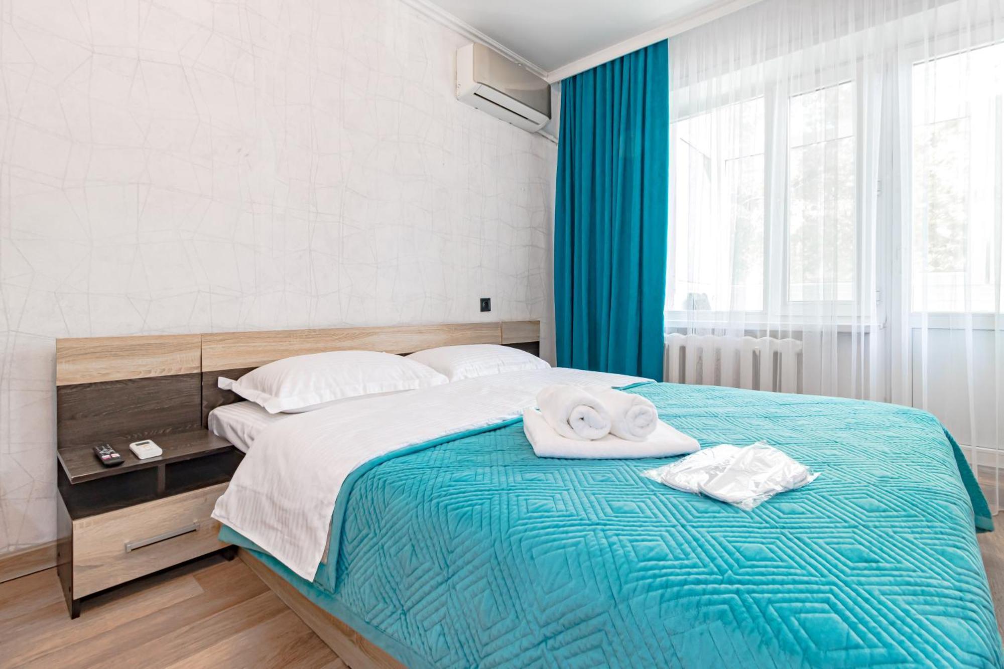 1 комнатная республики-иманова- набережная Apartment